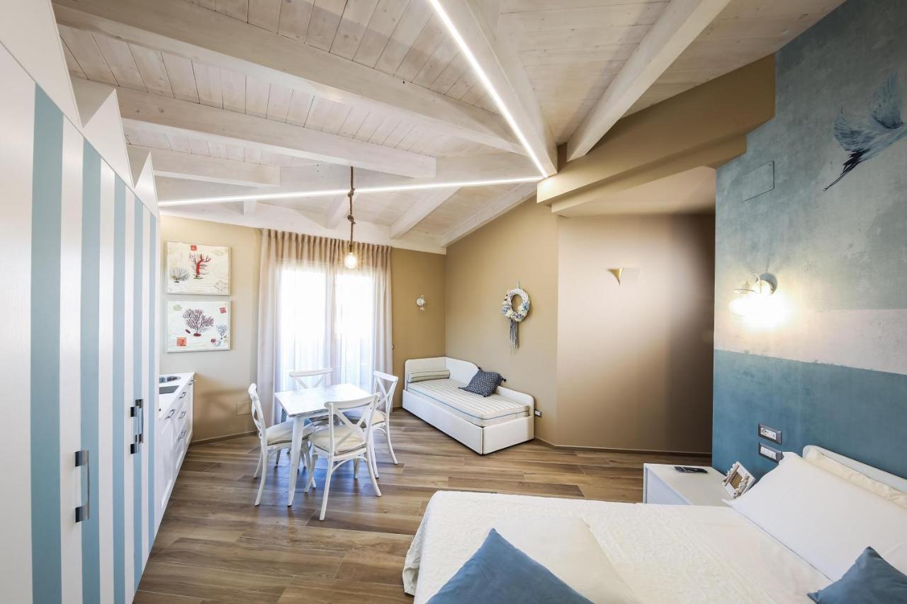 Vicolo Malavolta 7 Rooms&Suites Pedaso Esterno foto