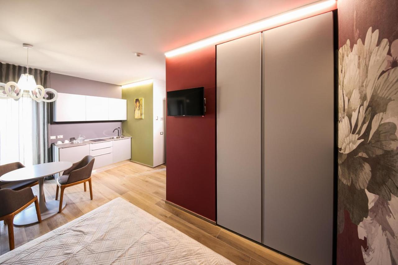 Vicolo Malavolta 7 Rooms&Suites Pedaso Esterno foto