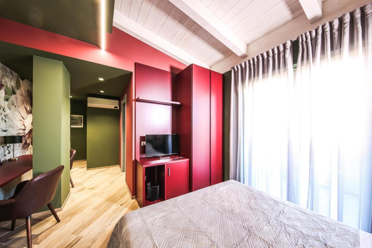 Vicolo Malavolta 7 Rooms&Suites Pedaso Esterno foto